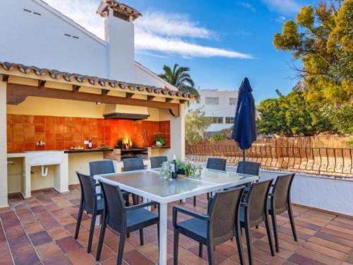 Holiday Home Villa Tropical - Plusholidays by Interhome