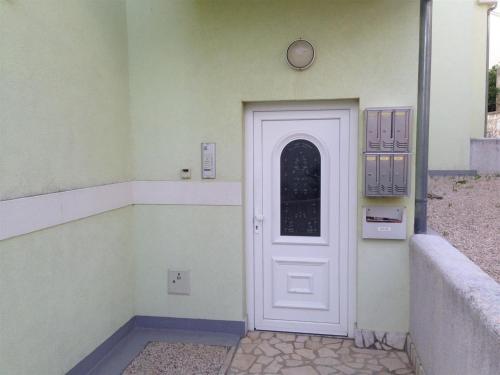 Apartment KANJSKI - HR-10002-01 by Interhome