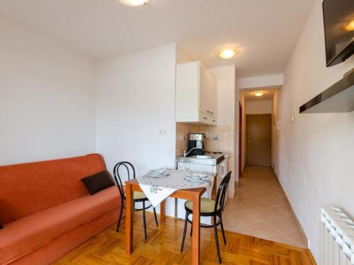 Apartment LAURA 4 - HR-05492-04 by Interhome