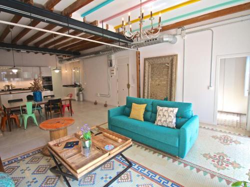 Apartment APART- GRANDE Y LUMINOSO EN EL CENTRO DE ALICANTE by Interhome