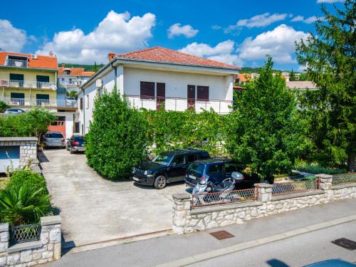 Apartment Frano i Lovro - HR-08755-01 by Interhome