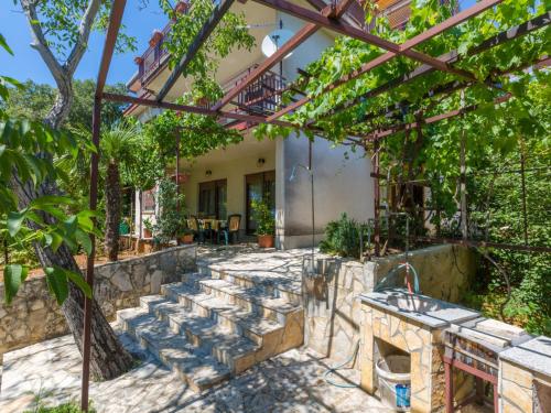 Apartment BARISIC 1 - HR-05614-01 by Interhome