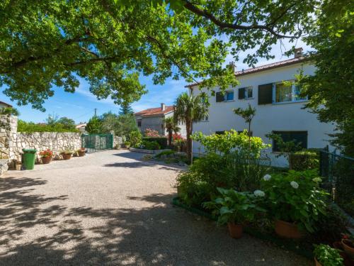 Apartment NELLA 1 - HR-01829-01 by Interhome