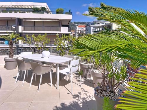 Apartment Penthouse luxury 3 bedroom 406 by Interhome