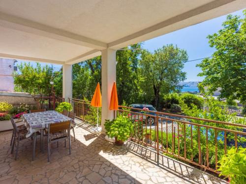 Apartment TUSTONJIC veliki - HR-10793-02 by Interhome