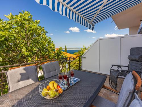 Apartment Azur 3 - HR-04335-03 by Interhome