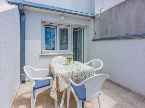 Apartment DAVID - HR-04357-01 by Interhome