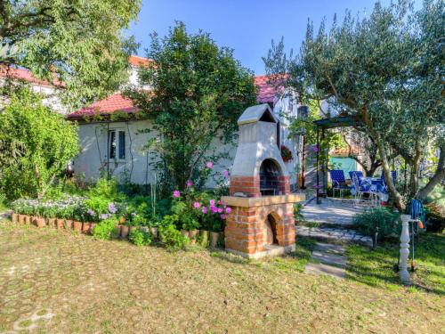 Apartment CUFFIC 1 - HR-08693-01 by Interhome