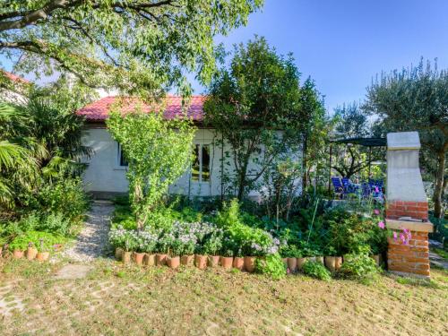 Apartment CUFFIC 1 - HR-08693-01 by Interhome