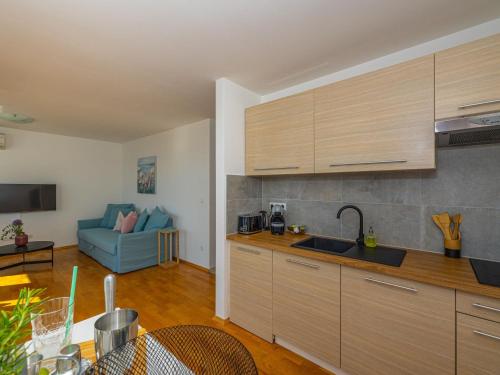Apartment Lorelai - HR-10903-01 by Interhome