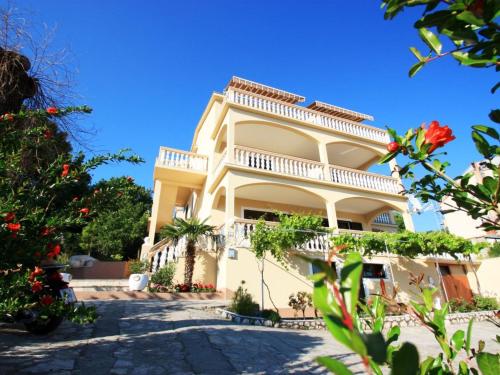 Apartment PAVICA 3 - HR-02417-03 by Interhome