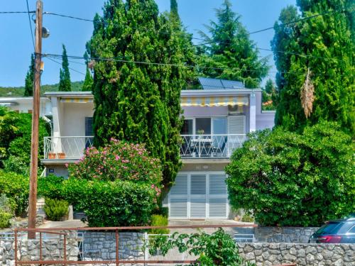 Apartment Leng 1 - HR-10352-01 by Interhome