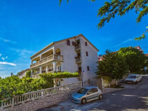 Apartment MILETIC 4 potkrovlje - HR-10011-02 by Interhome