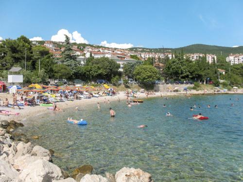 Apartment SOBE FRANO I LOVRO 1 - HR-10373-01 by Interhome