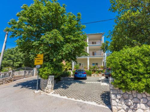 Apartment TUSTONJIC mali - HR-10793-01 by Interhome
