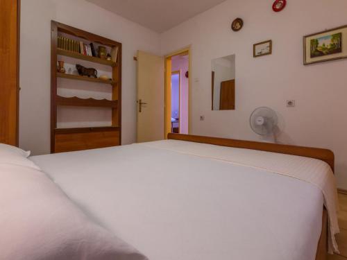 Apartment CLEMENTINA 2 - HR-05523-03 by Interhome