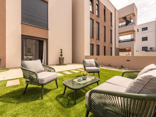 Apartment Apartment Aura Zadar by Interhome