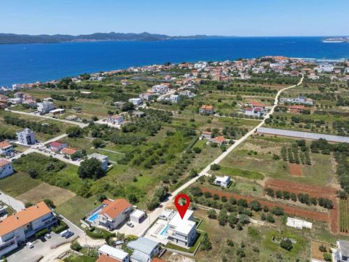 Villa 5 Luxury villa La Casa with heated pool and sauna by Interhome