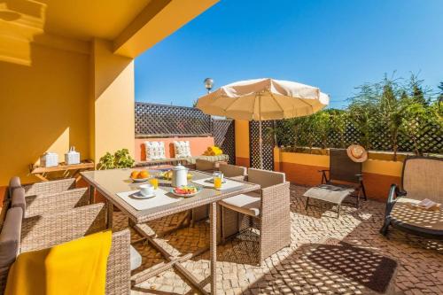 Jardins da Meia Praia | 3BR Villa | Pool