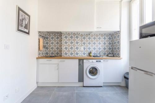 Bright & cozy one-bedroom apartment Close to Saint-Charles Station