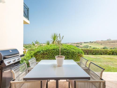 Apartment Boavista Charming Apartment by Interhome