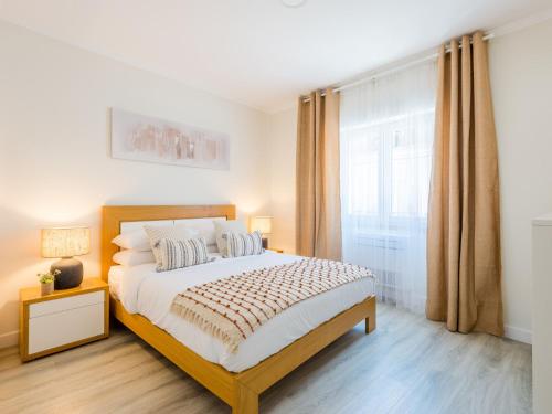 Apartment Bela Vista B in Lisboa by Interhome