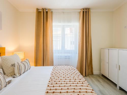 Apartment Bela Vista B in Lisboa by Interhome