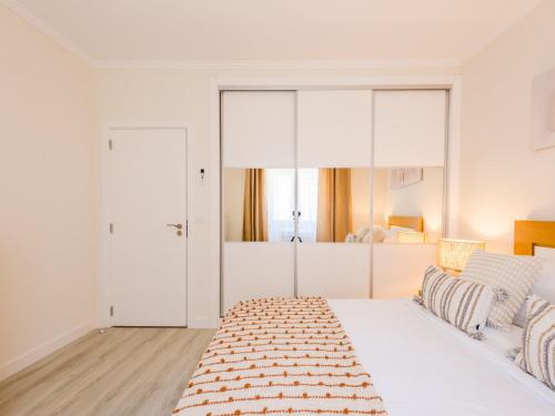 Apartment Bela Vista B in Lisboa by Interhome
