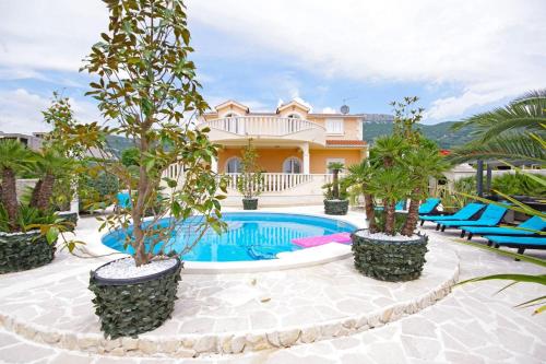 Luxury Villa Rosalia