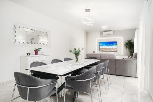 Luxury Villa Rosalia