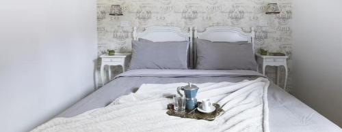 Parisian Chic Retreat - Heart of Paris 1 BR