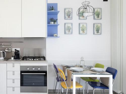 Parisian Chic Retreat - Heart of Paris 1 BR