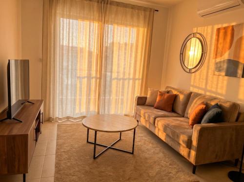 Rocha Golden Cliff Apartments