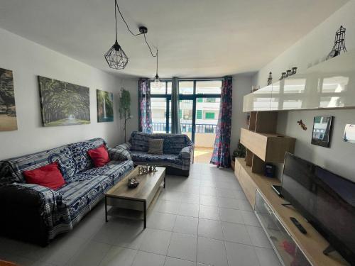 Casita Maral 2-Min Walk to Beach, Private Balcony & Garden Terrace in Puerto del Carmen