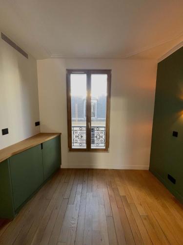 Spacious 2BR Luxembourg Garden