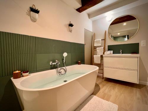 Le Bain de Léa, au coeur de Carcassonne