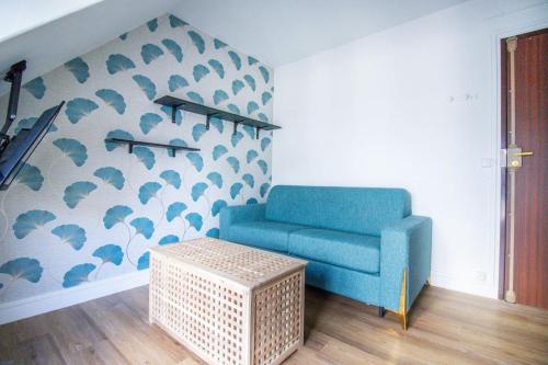 Studio FullEquiped 2person with balcony 17th