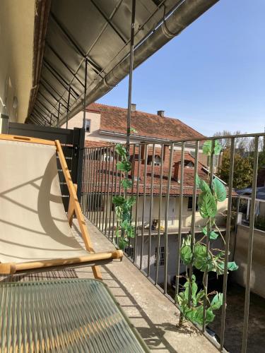NOOR Bright Studio Balcony Parking OptionNOOR Bright Studio Balcony Parking Option