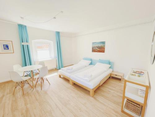 NOOR Bright Studio Balcony Parking OptionNOOR Bright Studio Balcony Parking Option