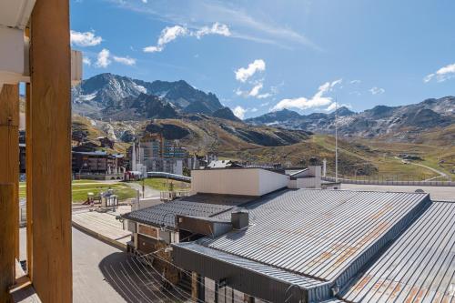 Residence Les Olympiades, Ski In-Out with WiFi in Val Thorens, "V19, V20, V21" by Versant Collection