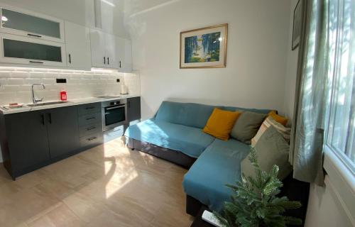 Azure Flat, Newly Renovated and Quiet, 1' to Metro