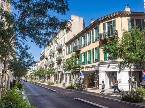 Heart of Nice - Mezzanine loft & sunny balcony