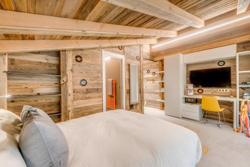 Luxury Chalet Chamonix with Pool & Sauna