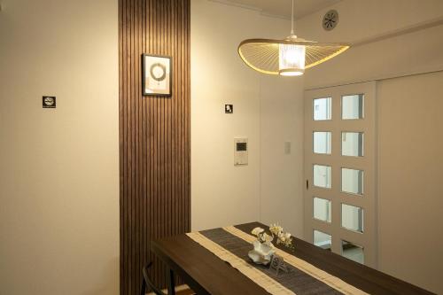Osaka Station Modern Stay - Direct to Namba & Kyoto - Up to 6 Guests