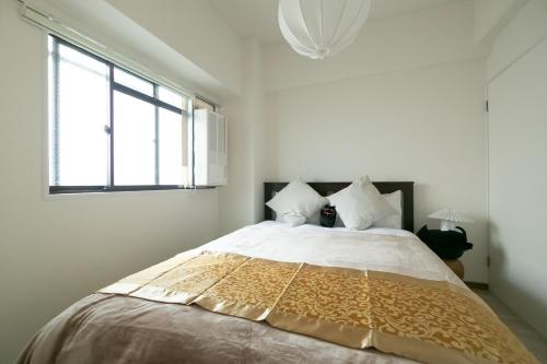 Osaka Station Modern Stay - Direct to Namba & Kyoto - Up to 6 Guests