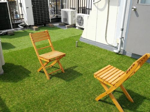 Koenji Wako 4F with Private Rooftop - 1 min to Koenji Station, 6 min by train to Shinjuku, Sleeps 5