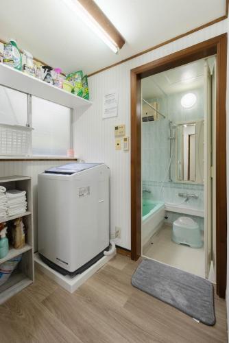 6 people 17 minutes to Asakusa, 35 minutes to Disney, 5-minute walk from the station
