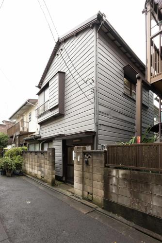 6 people 17 minutes to Asakusa, 35 minutes to Disney, 5-minute walk from the station
