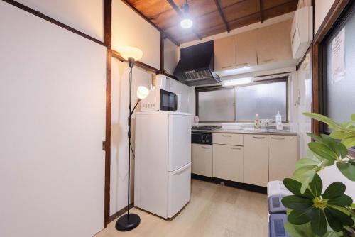 6 people 17 minutes to Asakusa, 35 minutes to Disney, 5-minute walk from the station
