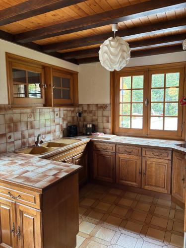 Cosy Alpine Chalet Near MorzineAvoriaz Sleeps 6